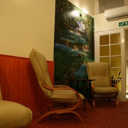 Hotel Palma Panzio Kaposvár Zewnętrze zdjęcie