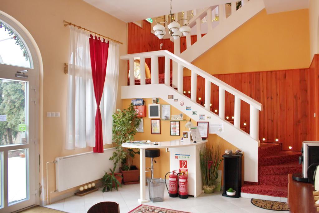 Hotel Palma Panzio Kaposvár Zewnętrze zdjęcie