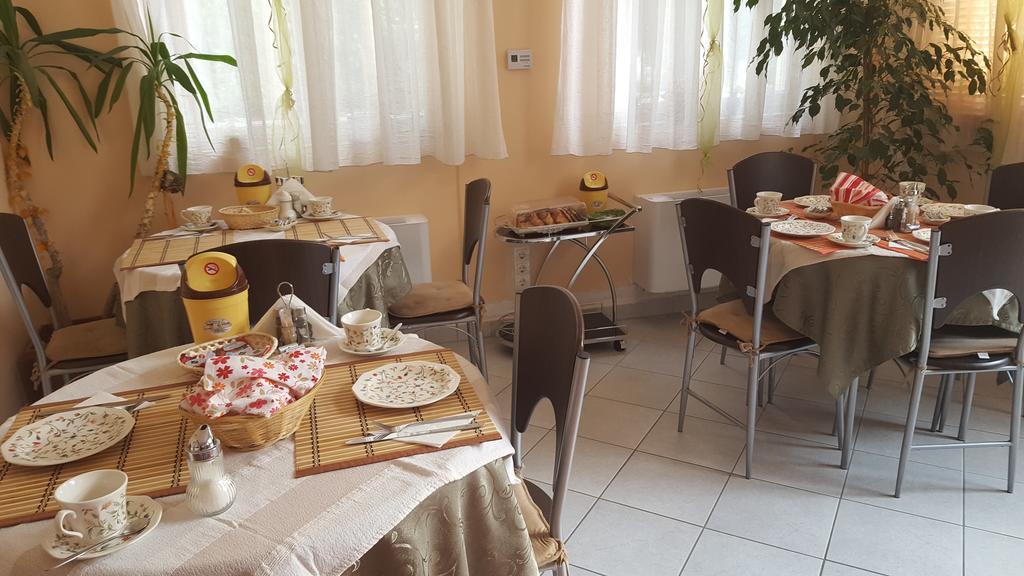Hotel Palma Panzio Kaposvár Zewnętrze zdjęcie