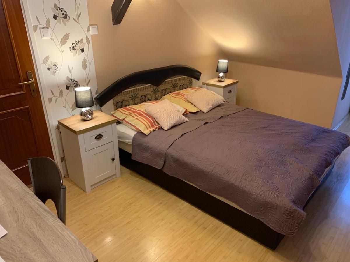 Hotel Palma Panzio Kaposvár Zewnętrze zdjęcie