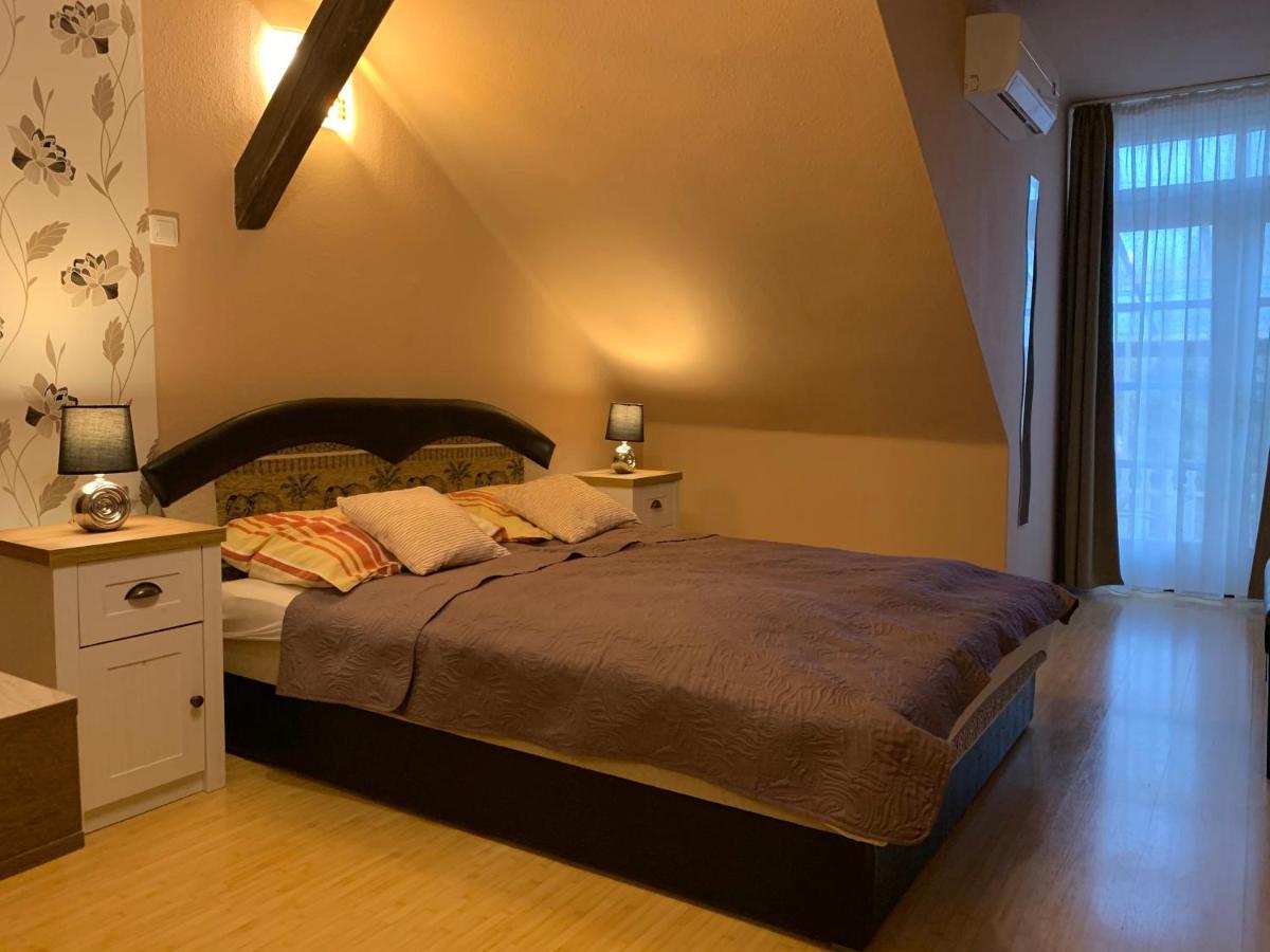 Hotel Palma Panzio Kaposvár Zewnętrze zdjęcie